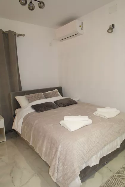 Banovo Brdo | 4zida.rs