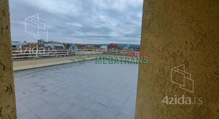 Petosoban stan | 4zida