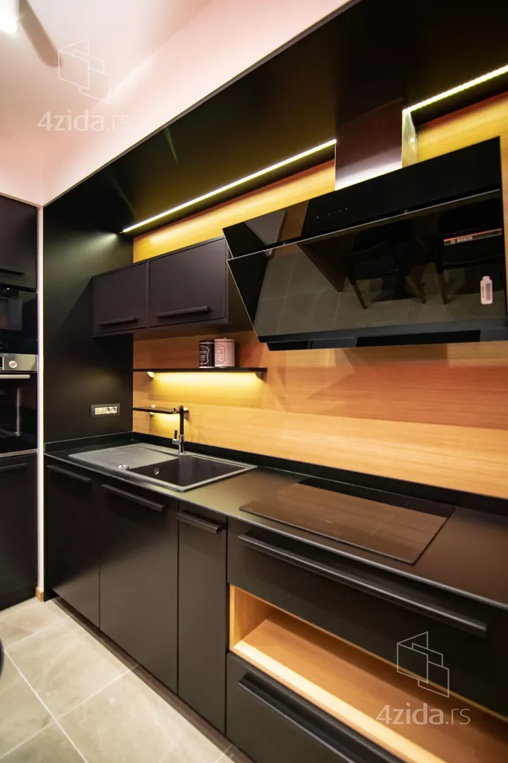 Petosoban stan | 4zida