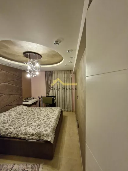 Crveni Pevac | 4zida.rs