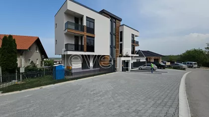 Sremska Kamenica | 4zida.rs