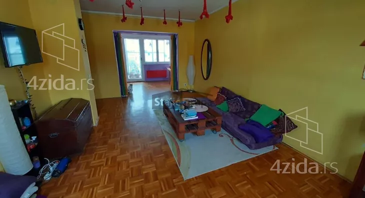 Troiposoban stan | 4zida