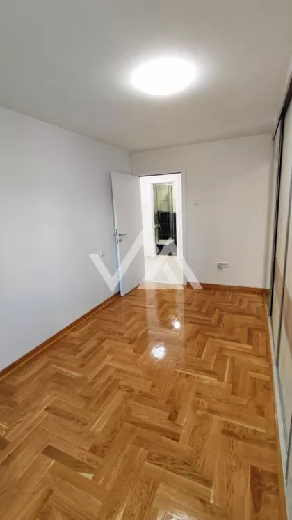 Krfska | 4zida.rs