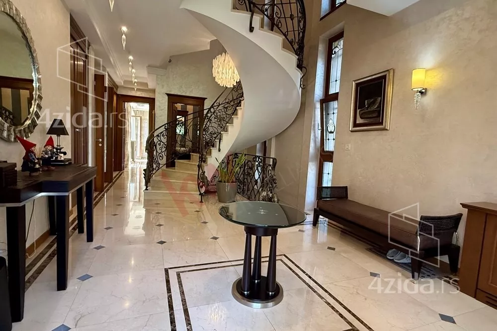 4-etažna kuća | 4zida