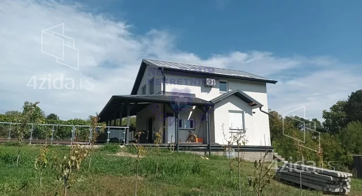 3-etažna kuća | 4zida