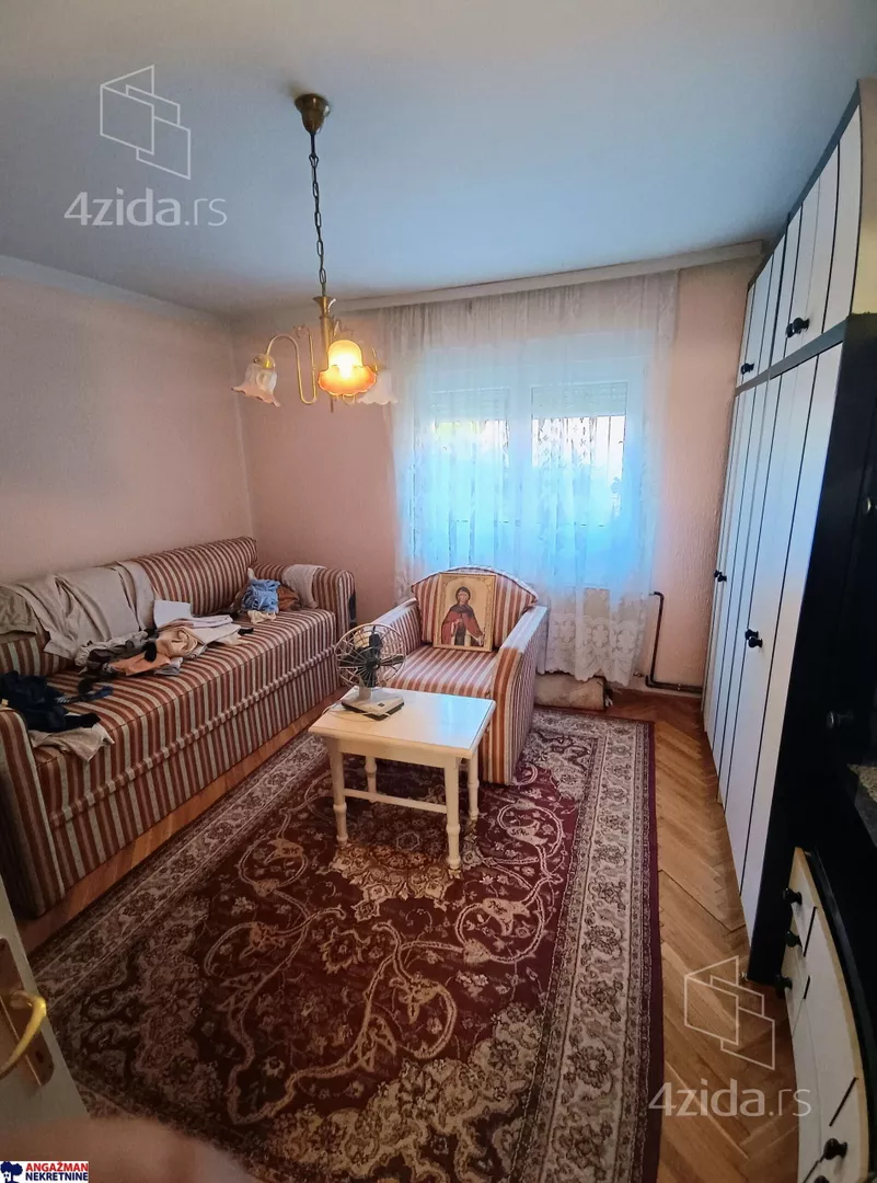 3-etažna kuća | 4zida