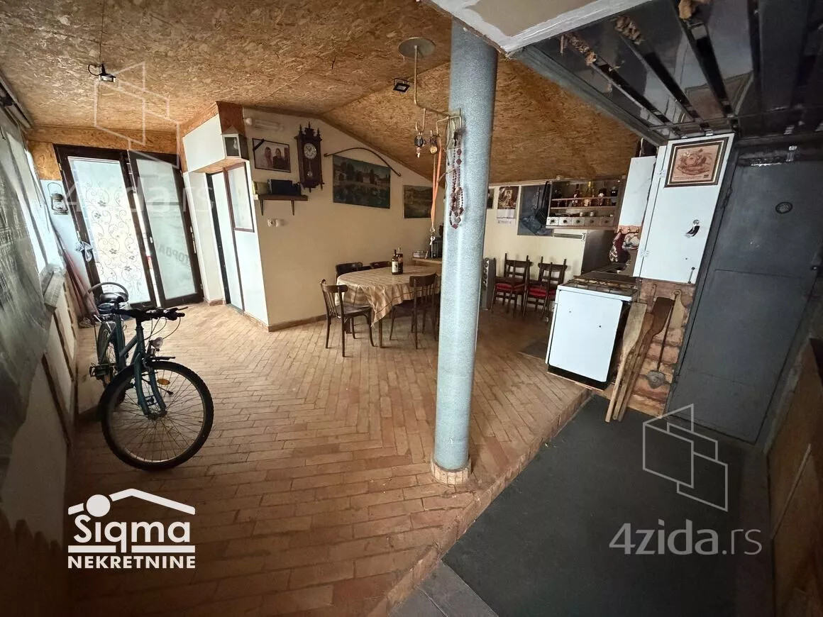 3-etažna kuća | 4zida