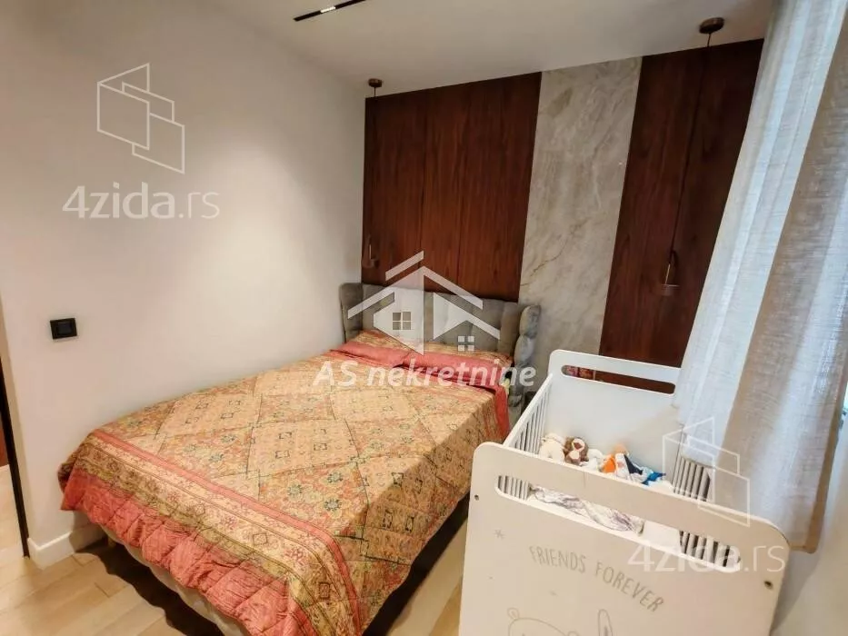 Petosoban stan | 4zida