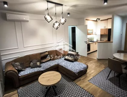 Južni Bulevar | 4zida.rs