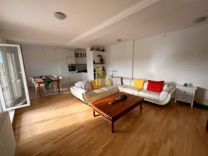 Stari Grad | 4zida.rs