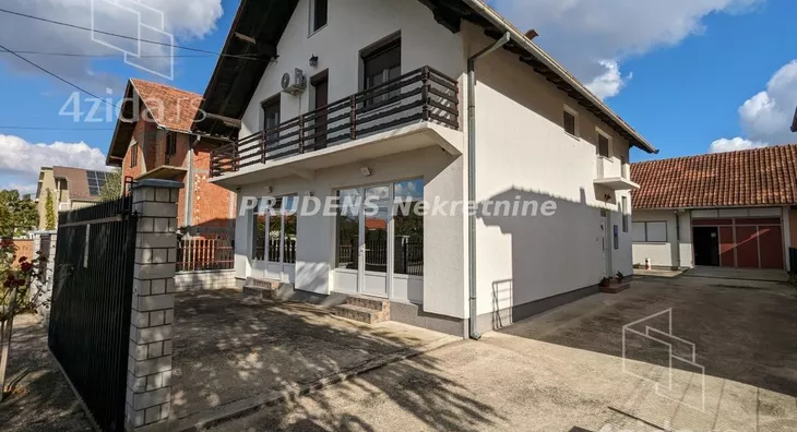 Kuća | 4zida