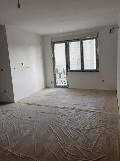 Stari Banovci | 4zida.rs