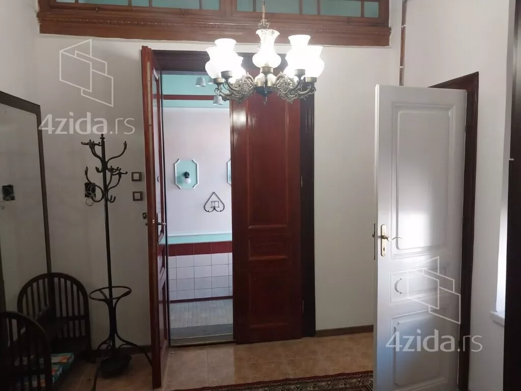 Kancelarija | 4zida