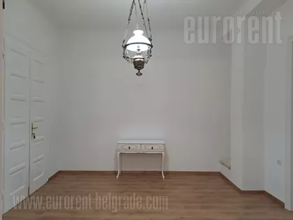 KNEZ MIHAILOVA | 4zida.rs