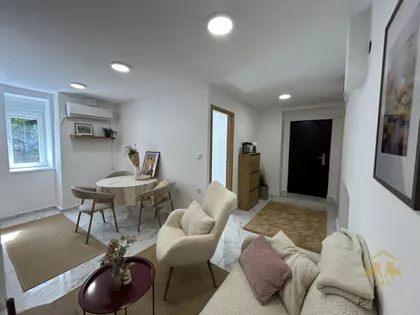 Stari Grad | 4zida.rs