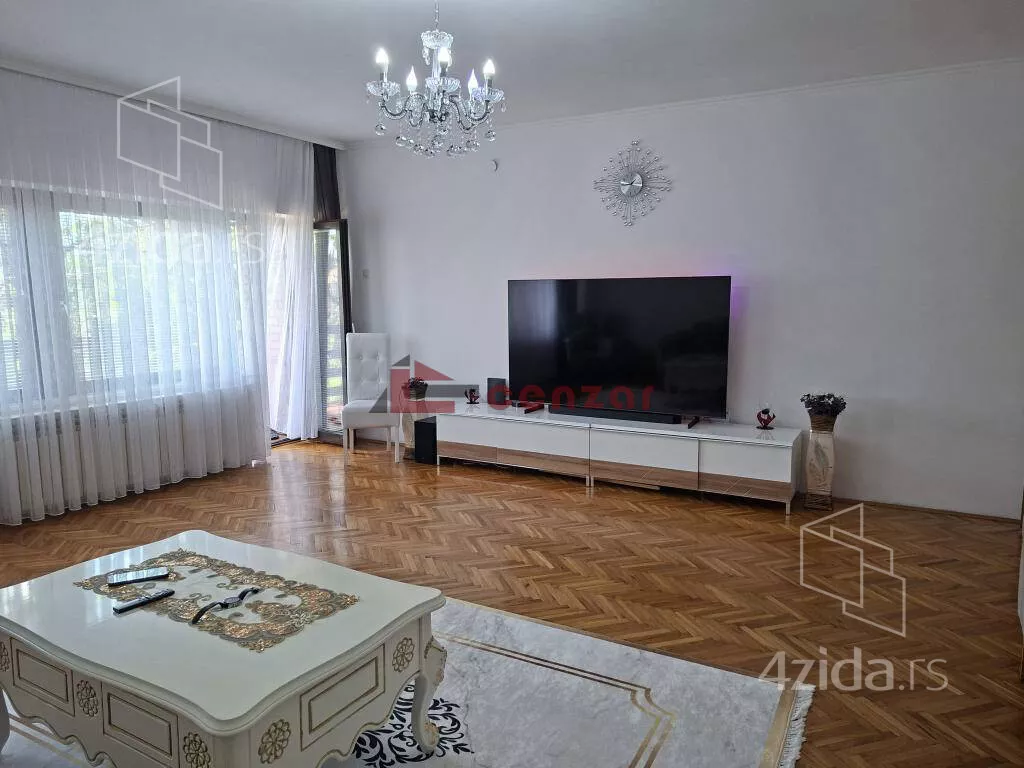 3-etažna kuća | 4zida