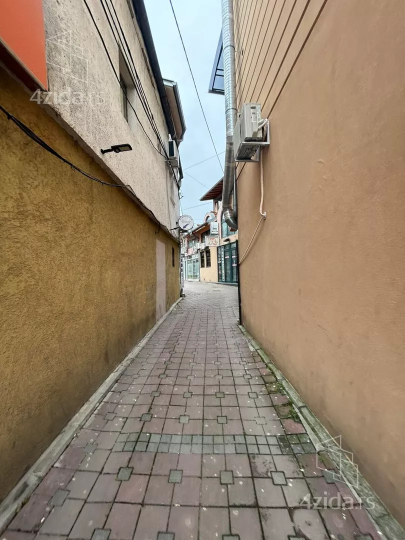 Poslovni prostor | 4zida