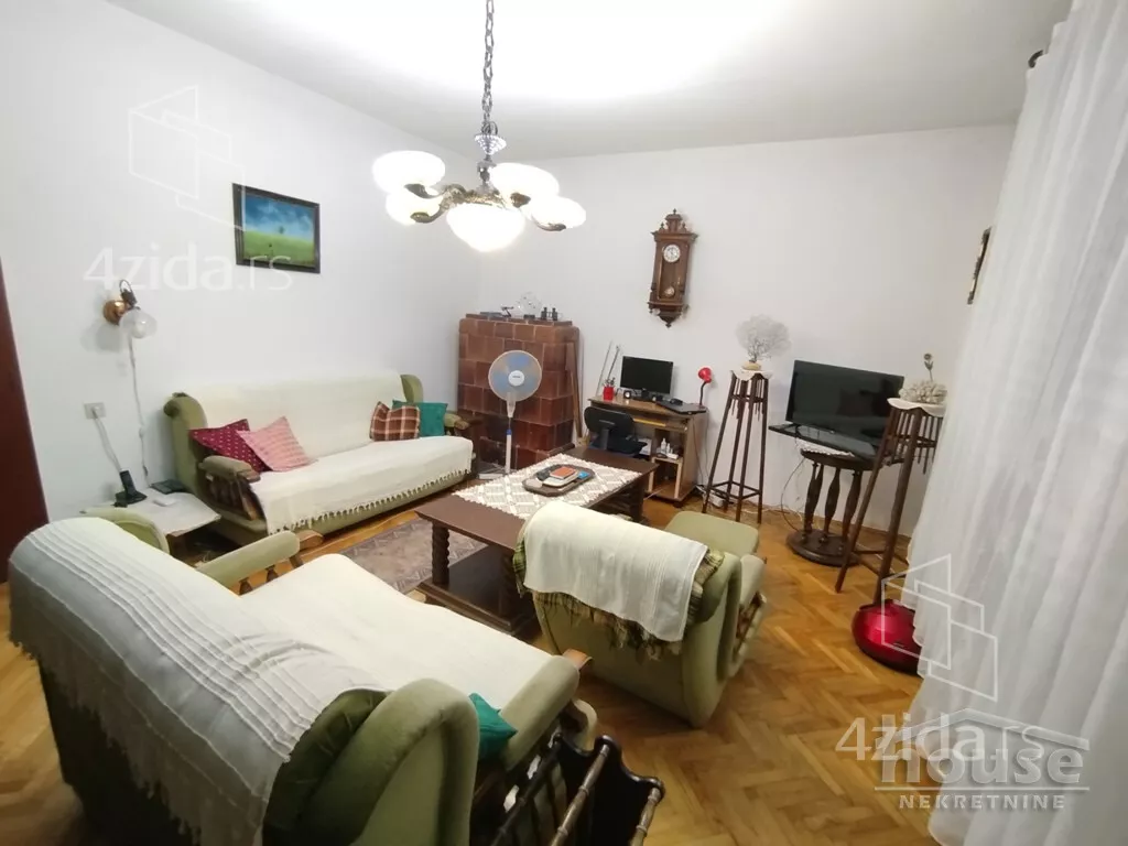 Kuća | 4zida