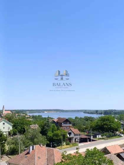 Stari Banovci | 4zida.rs