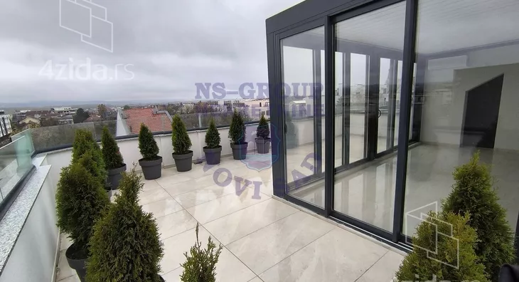 Petosoban stan | 4zida