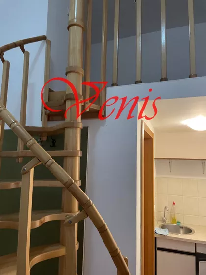 Lasla Gala | 4zida.rs