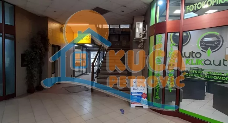 Lokal | 4zida