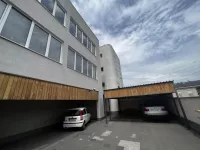 Lokal | 4zida