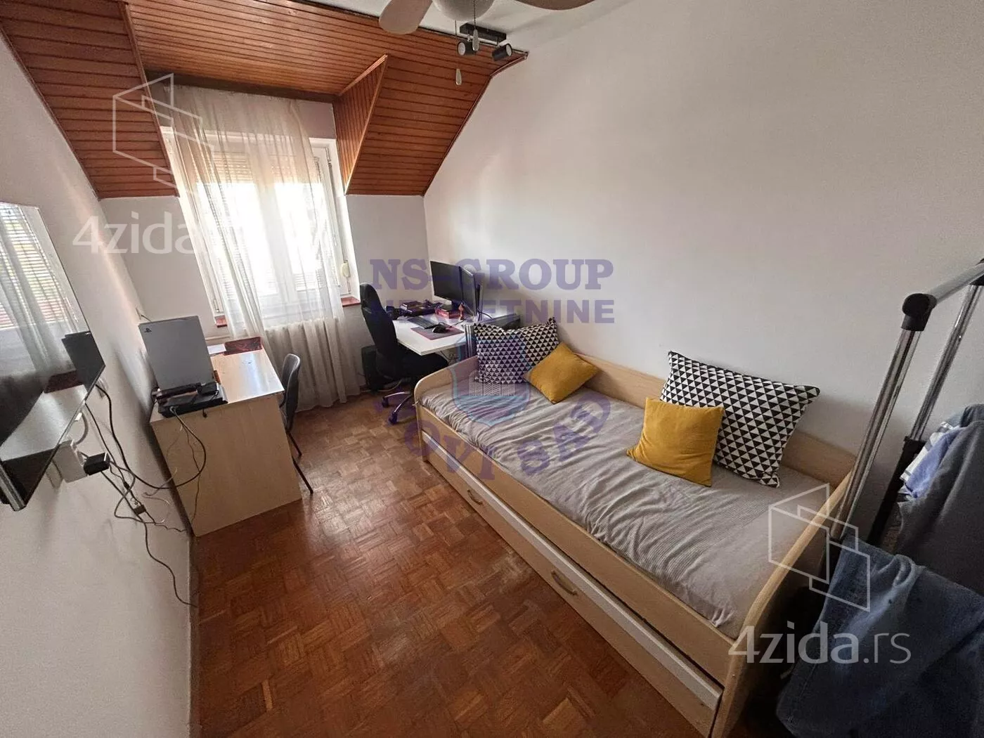 Četvorosoban stan | 4zida