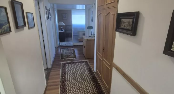 Četvoroiposoban stan | 4zida