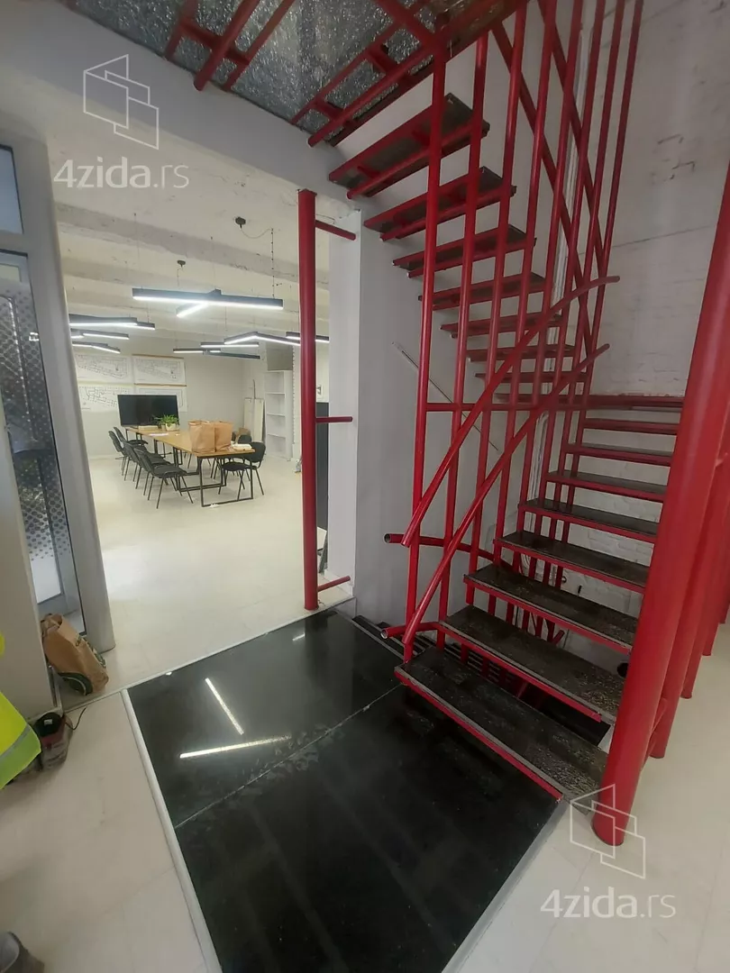 Poslovni prostor | 4zida