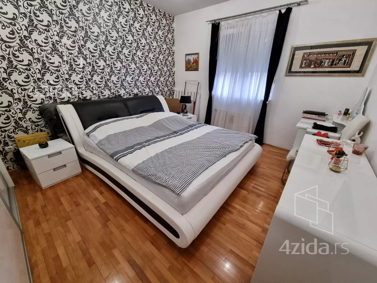 Četvoroiposoban stan | 4zida