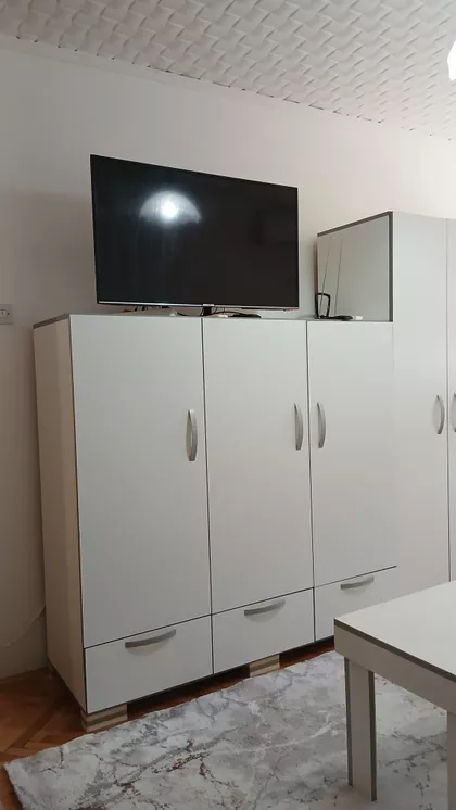 Kneza Lazara 14 | 4zida.rs