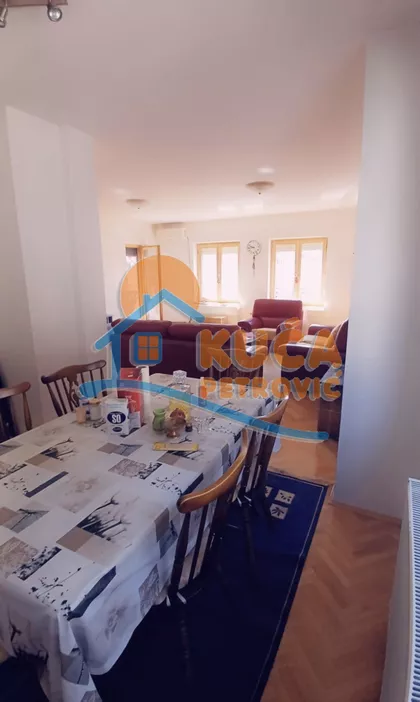 Janisa Janulisa | 4zida.rs