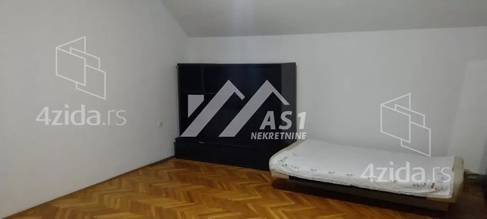 4-etažna kuća | 4zida