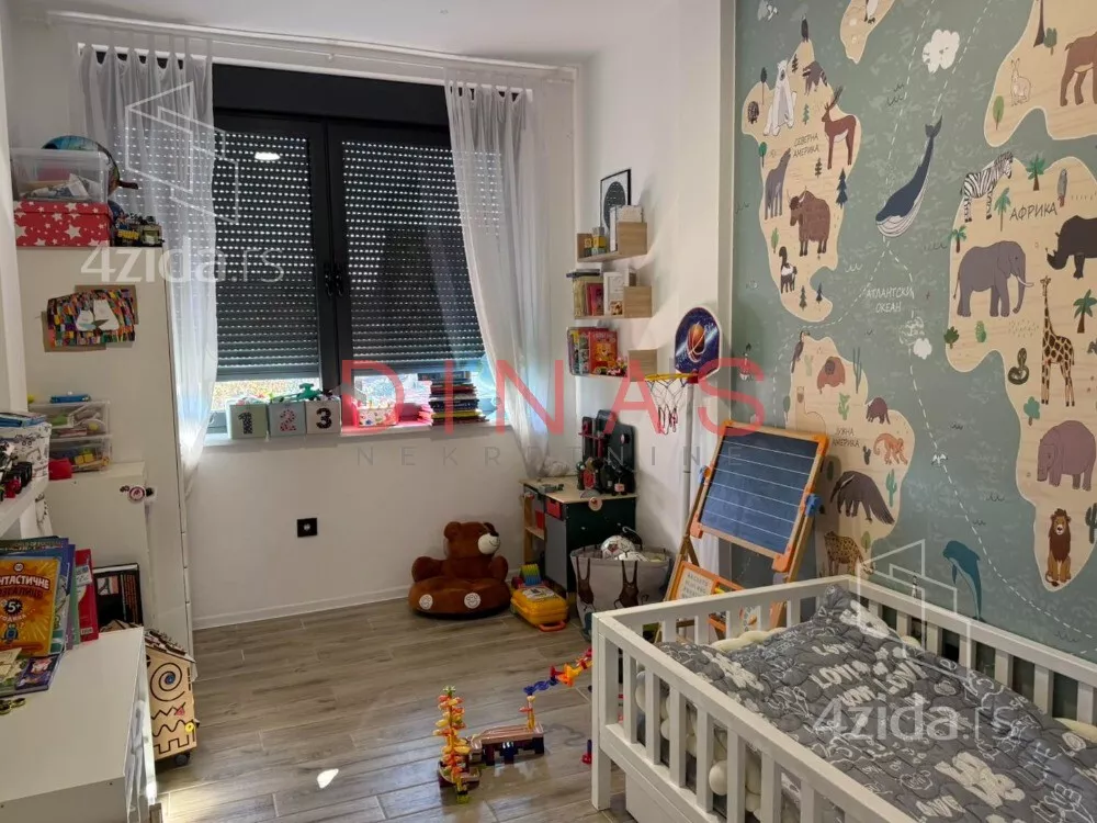 Četvorosoban stan | 4zida