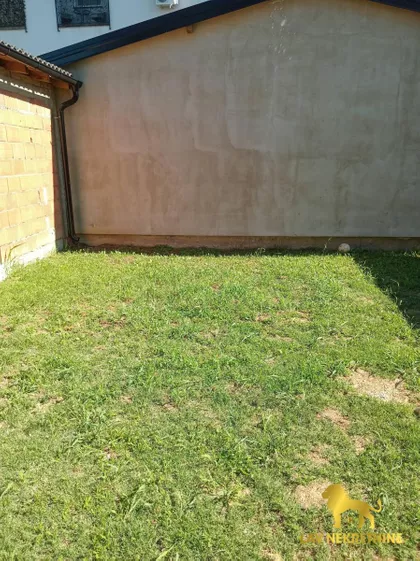 JADRANKE STOJAKOVIĆ | 4zida.rs