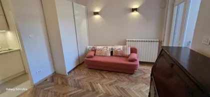 Skupština | 4zida.rs