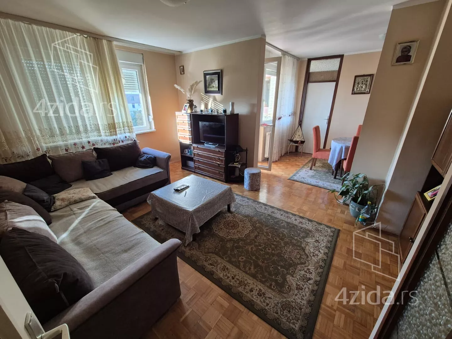 Dvoiposoban stan | 4zida