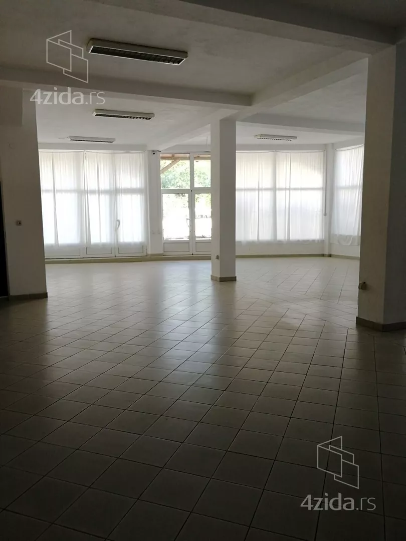 Poslovni prostor | 4zida
