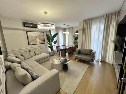 Cara Dušana | 4zida.rs