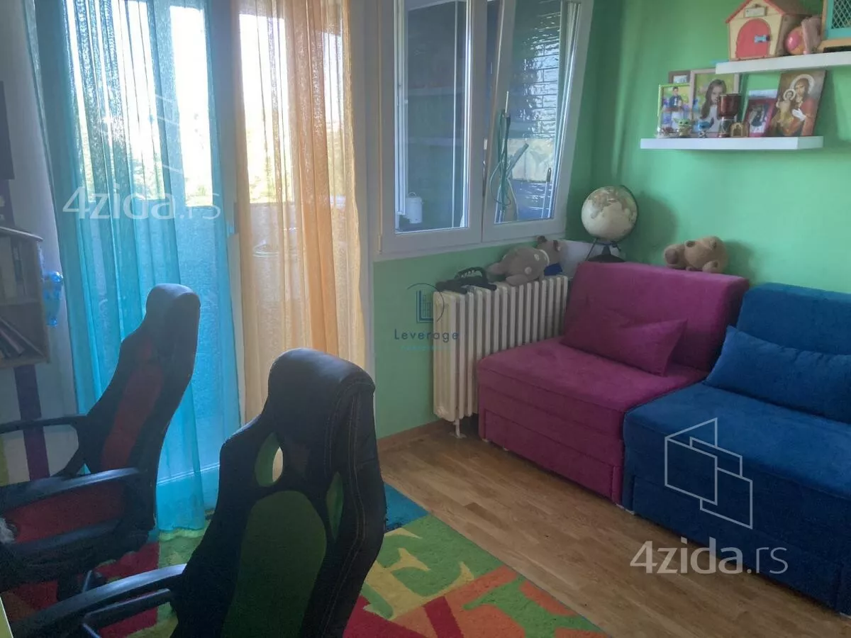 Dvoiposoban stan | 4zida