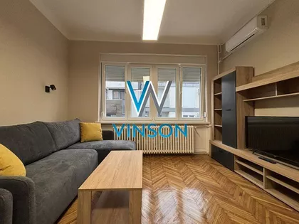 Petra Drapšina | 4zida.rs