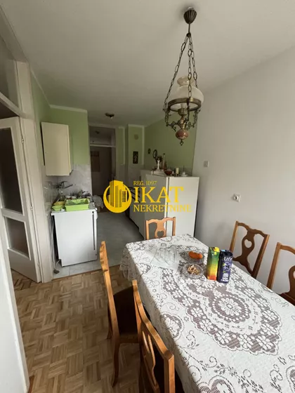 Kralja Radoslava | 4zida.rs