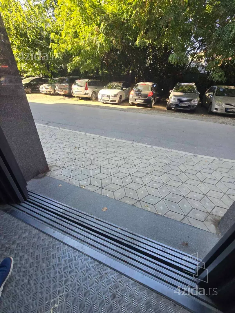 Parking | 4zida