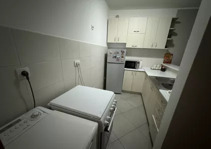 Železnička 48 | 4zida.rs