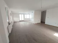 Šestosoban stan | 4zida