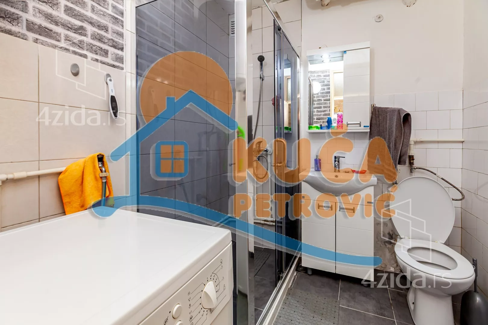 Troiposoban stan | 4zida