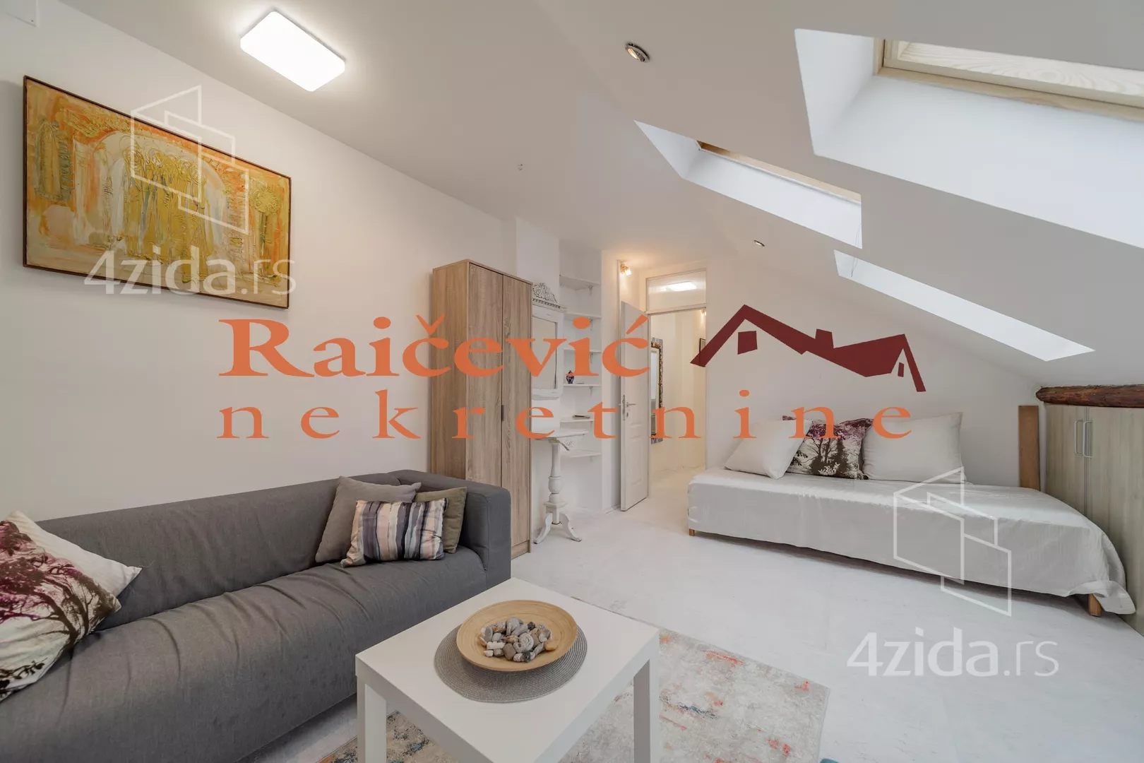 Jednoiposoban stan | 4zida