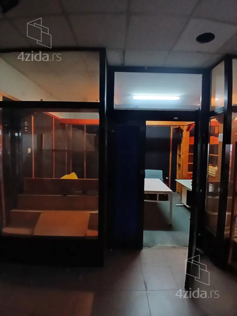 Lokal | 4zida
