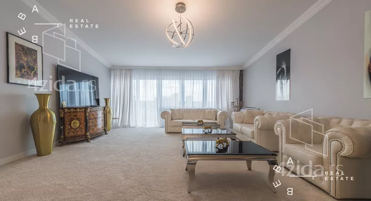 Šestosoban stan | 4zida